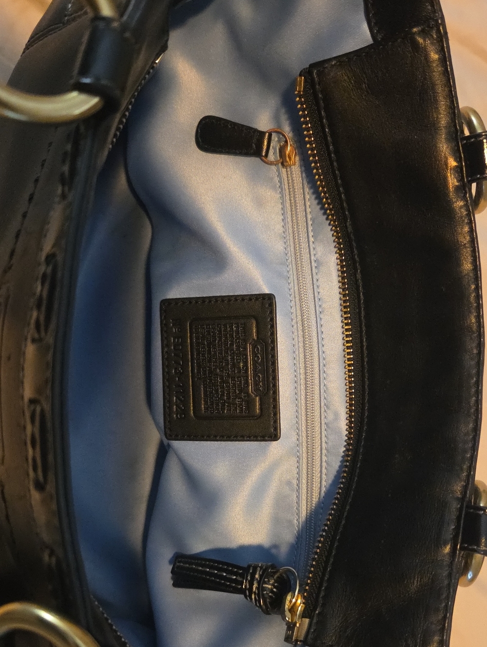 Coach Black Leather Shoulder Bag with Gold Hardware - Picture 4 of 6